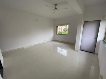 Room in 3 BHK Apartment at Hill Mist Harmony Apartment, Kondhwa – for Rent