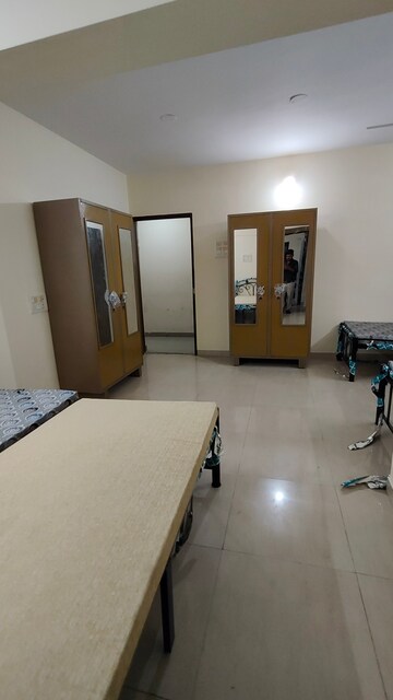 Room in  Pg at Gokuldham Colony – for Rent