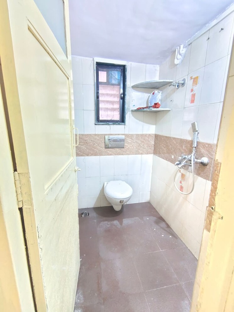 Bathroom, kalyan west 1 Bedroom 605 Sq.Ft. Apartment In Kalyan West Thane 8623148