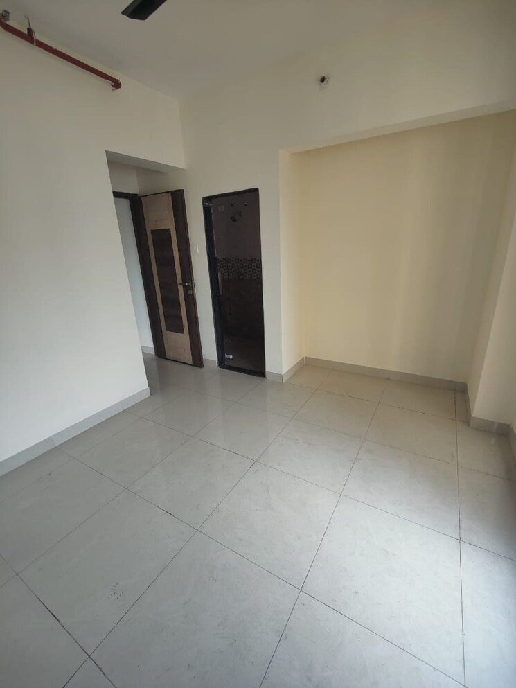 Room, rajaram-sukur-sapphire 1 Bedroom 440 Sq.Ft. Apartment In Ghodbunder Road Thane 8623178