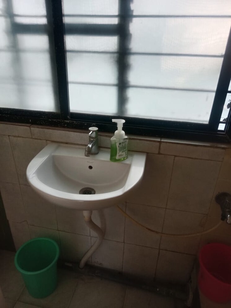 Bathroom, naiknavare-trinity-court 1 Bedroom 600 Sq.Ft. Apartment In Koregaon Park Pune 8623193