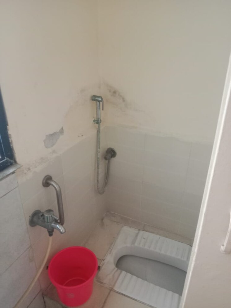 Bathroom, naiknavare-trinity-court 1 Bedroom 600 Sq.Ft. Apartment In Koregaon Park Pune 8623193