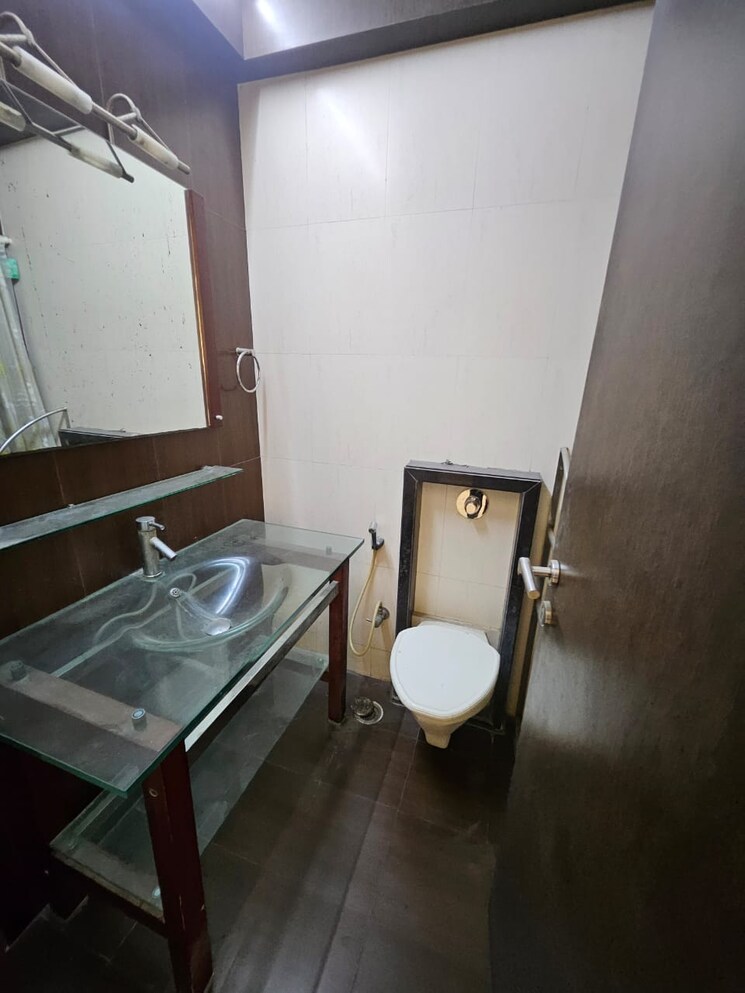 Bathroom, atlanta-santacruz-west 4 Bedroom 1712 Sq.Ft. Apartment In Santacruz West Mumbai 8623199