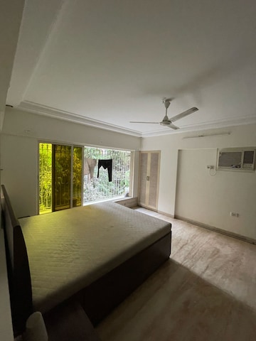 Bedroom in 3 BHK Apartment at Union Park Khar West, Khar West – for Sale