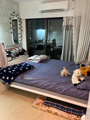 Bedroom in 3 BHK Apartment at Union Park Khar West, Khar West – for Sale