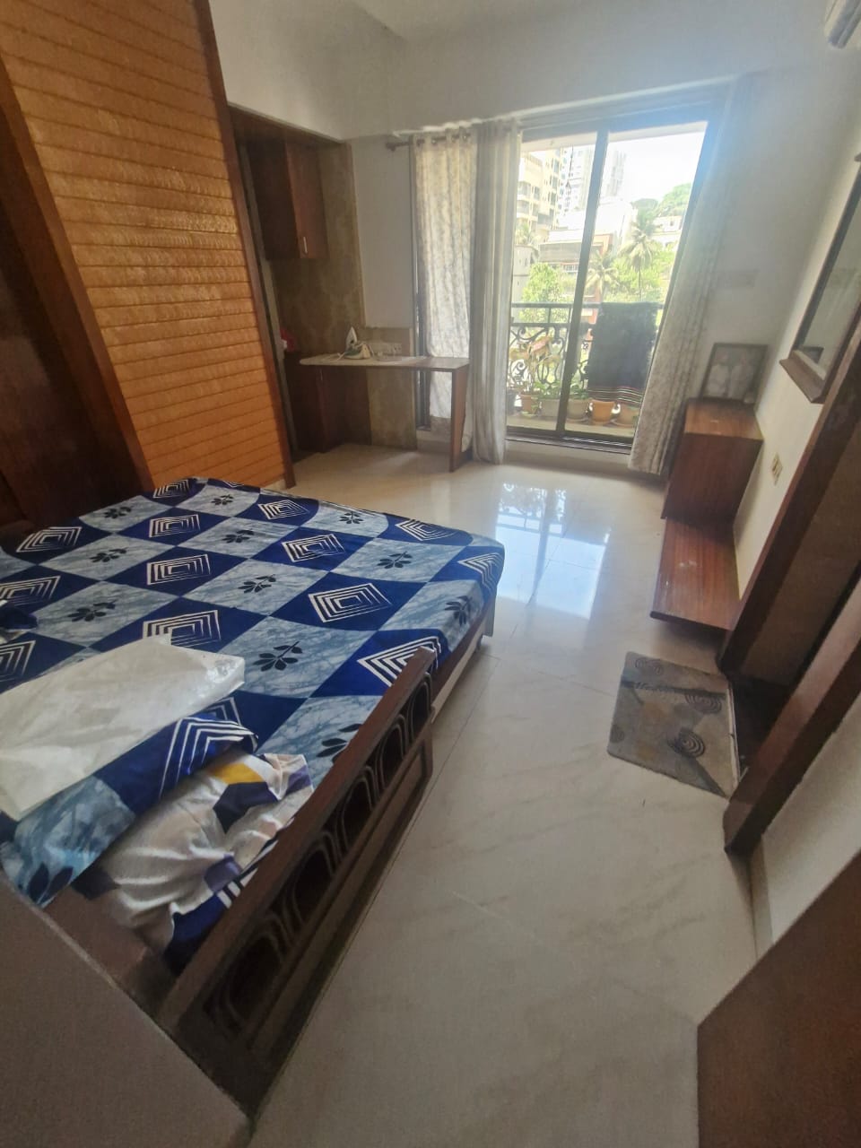 2 BHK 800 Sq.Ft. Apartment in Union Park Khar West