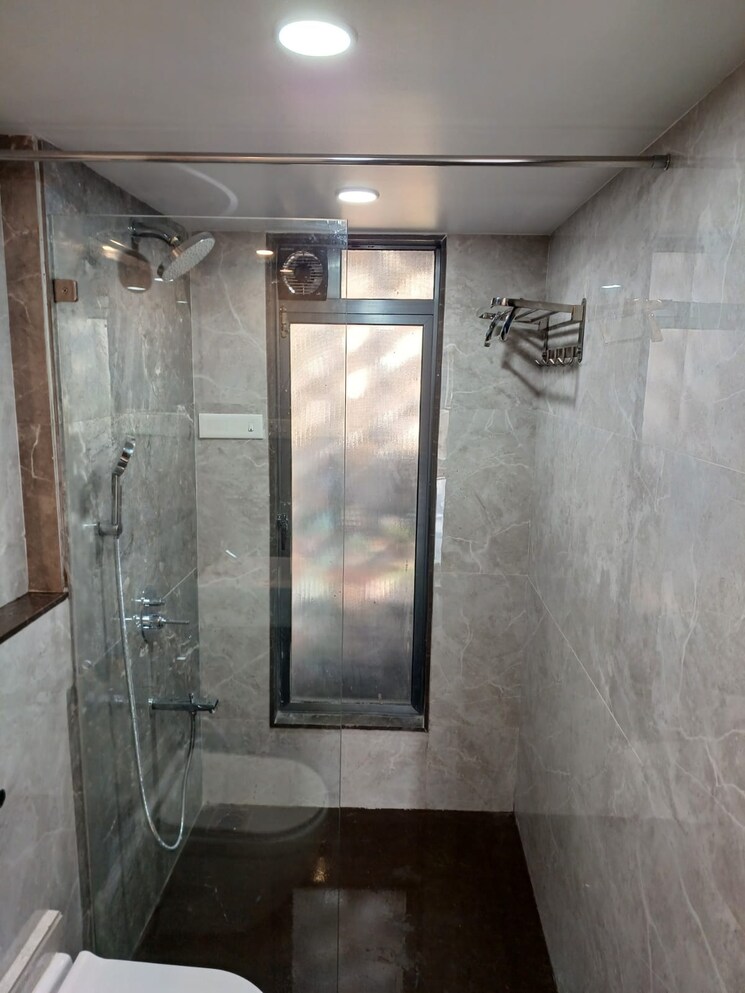 Bathroom, ekta-trinity 3 Bedroom 970 Sq.Ft. Apartment In Santacruz West Mumbai 8623202
