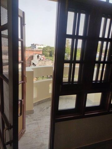 Building Lobby in 2.5 BHK Apartment at Drosia Apartments, Aliganj – for Rent