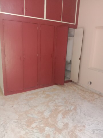 Room in 4 BHK Independent House at Unique Samanvay Villa, Kalwar Road – for Rent