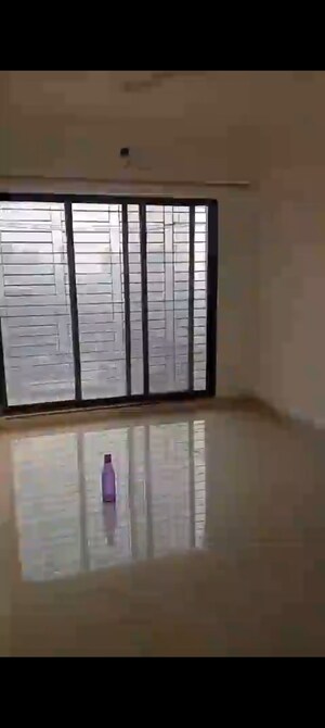 Room in 2 BHK Apartment at Thakur Complex, Kandivali East – for Sale