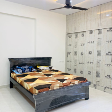 Bedroom in 3 BHK Builder Floor at Kondapur – for Rent
