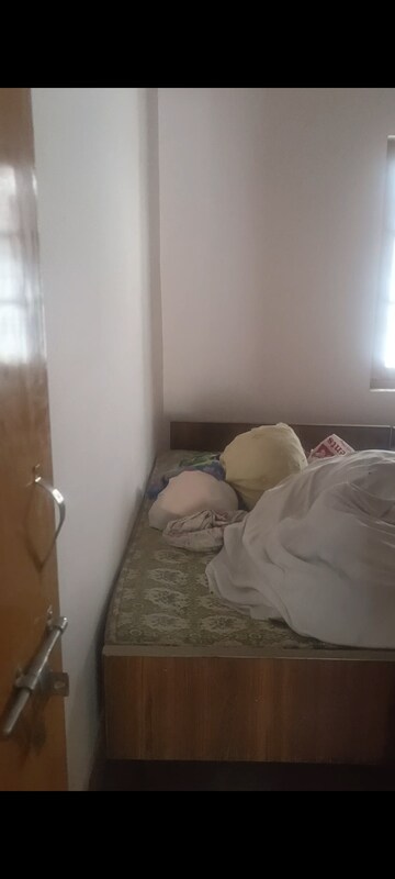 Bathroom in 1 BHK Builder Floor at Indira Nagar – for Rent