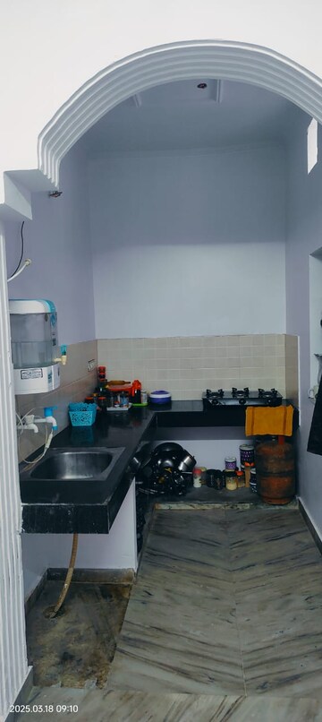 Kitchen in 2 BHK Independent House at Gomti Nagar – for Rent
