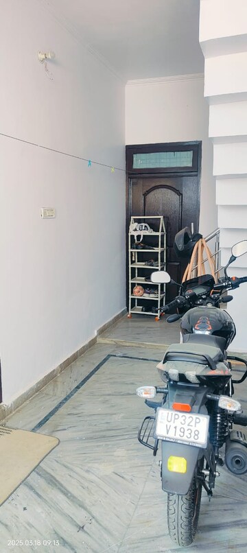 Building Lobby in 2 BHK Independent House at Gomti Nagar – for Rent