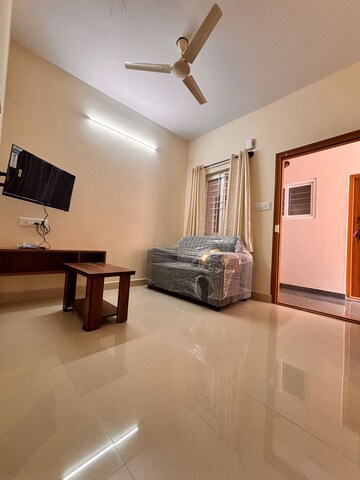 Living Room in 1 BHK Apartment at Indiranagar – for Rent