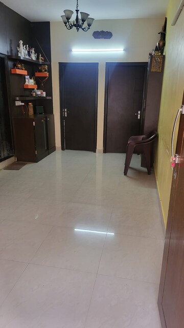 Room in 2 BHK Apartment at Cambridge Layout – for Rent
