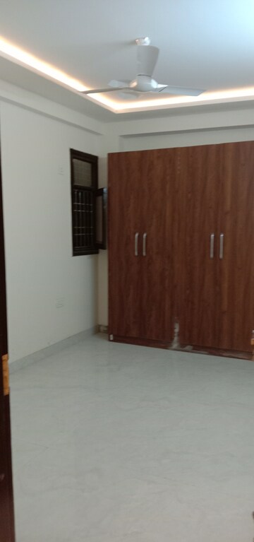 Room in 4 BHK Builder Floor at Rajendra Nagar – for Sale