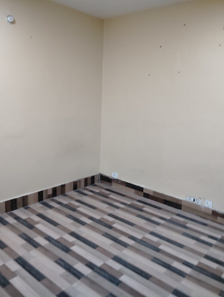 Room, aliganj 3 Bedroom 1500 Sq.Ft. Apartment In Aliganj Lucknow 8623332