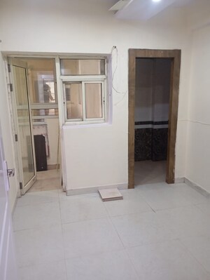 Room in 3 BHK Apartment at Nimbus The Hyde park, Sector 78 – for Sale