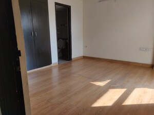 2 BHK Apartment For Sale in Nimbus The Hyde park, Sector 78