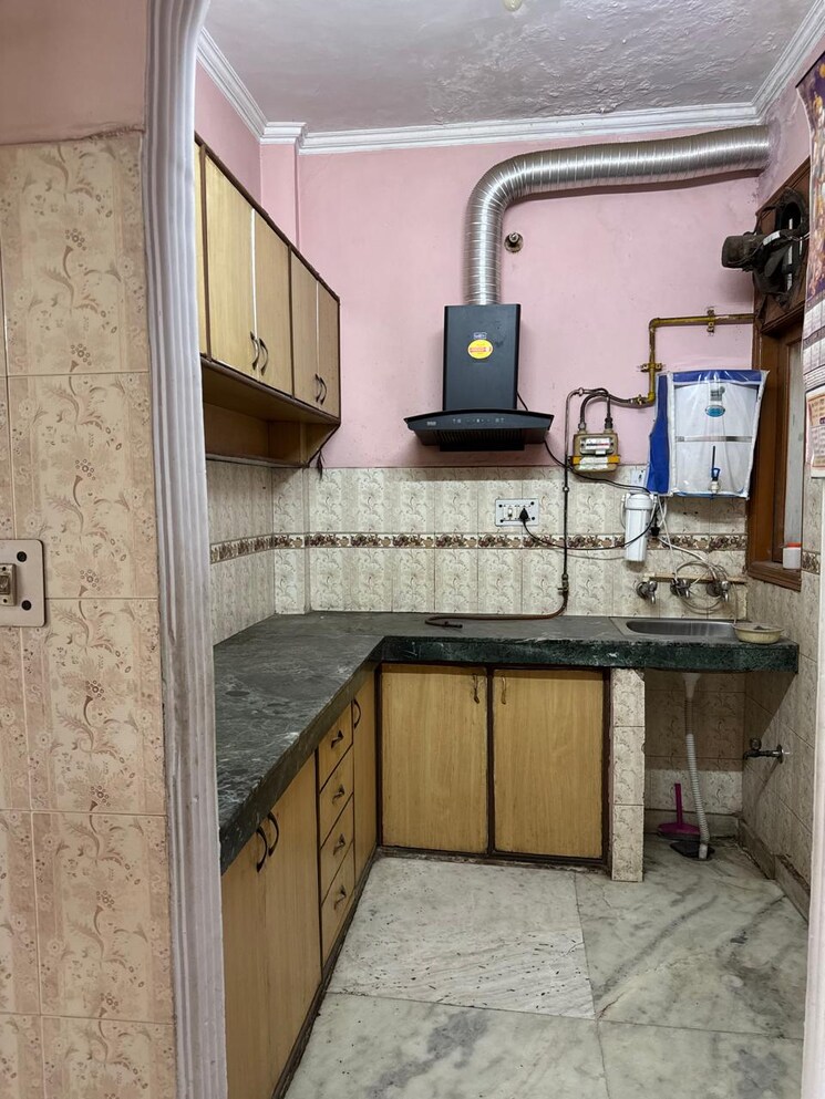 Kitchen, ashok nagar 2.5 Bedroom 900 Sq.Ft. Builder Floor In Ashok Nagar Delhi 8623424
