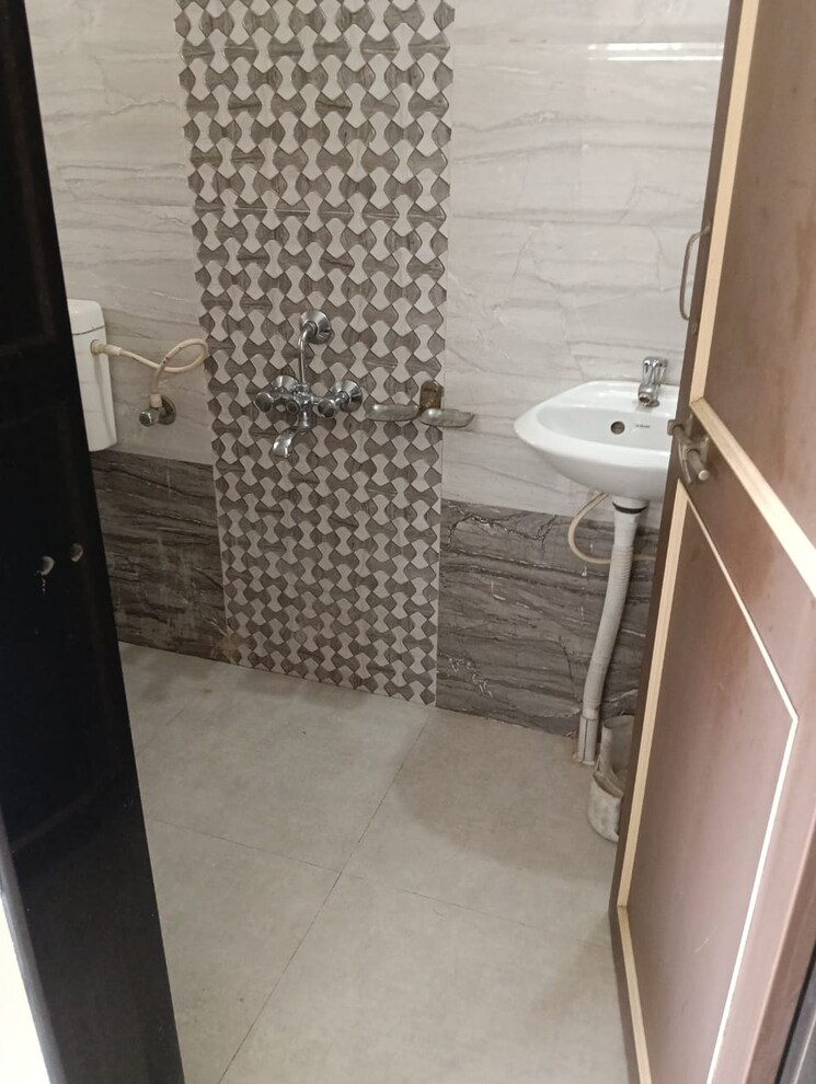 Bathroom, avishkar-pavilion-residency-phase-i 2 Bedroom 901 Sq.Ft. Apartment In Mahalunge Pune 8623417