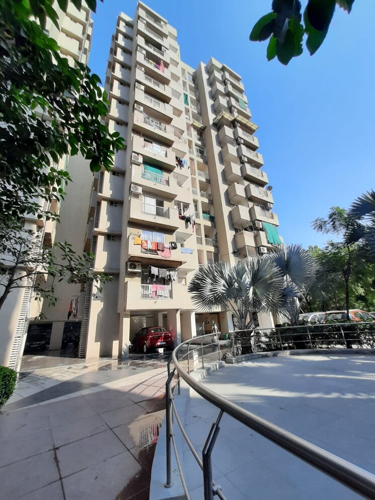 Exterior View, poddar-palm-greens 2 Bedroom 1064 Sq.Ft. Apartment In Makarba Ahmedabad 8623409