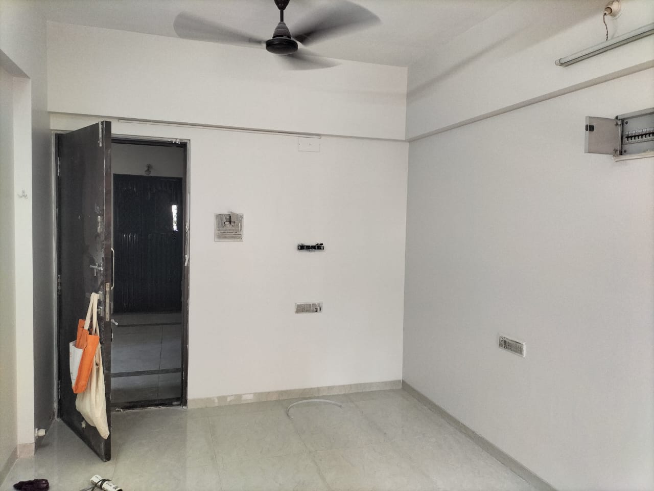 1 BHK + Extra Room Apartment For Rent in Neelkanth Vandan