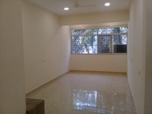 Room in 1 BHK Apartment at Colaba Court, Colaba – for Sale