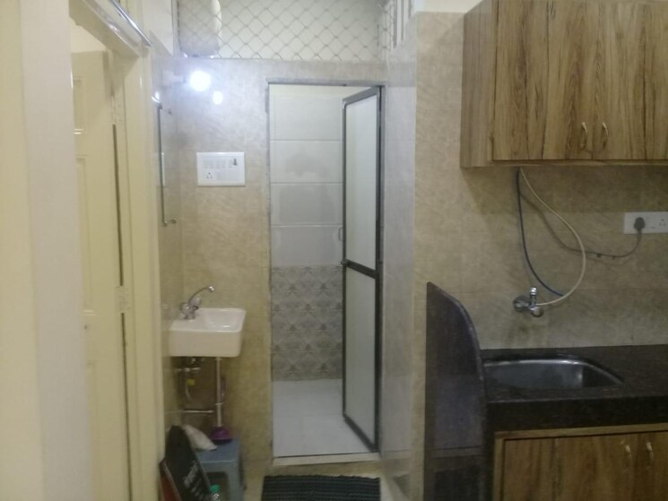 Bathroom, colaba-court 1 Bedroom 500 Sq.Ft. Apartment In Colaba Mumbai 8623460