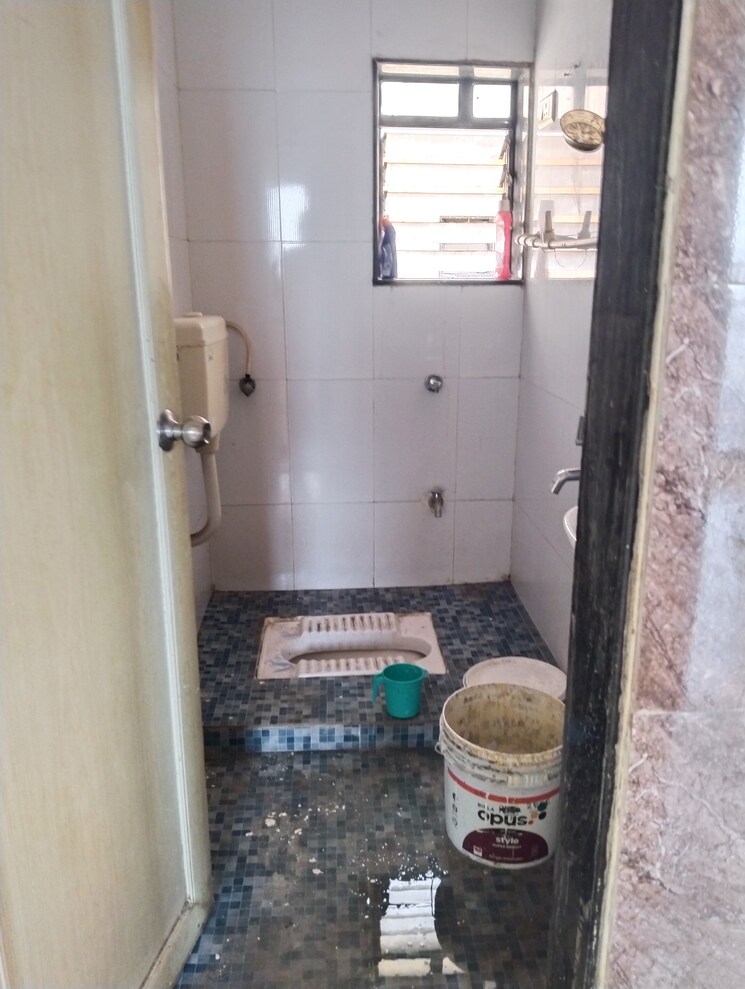Bathroom, haware-nirmiti 2 Bedroom 820 Sq.Ft. Apartment In Kamothe Navi Mumbai 8623465