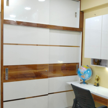 Furnished Amenities in 3 BHK Apartment at Gaur Atulyam, Omicron I Greater Noida – for Rent