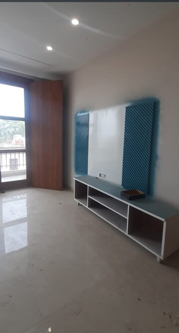 Kitchen in 3 BHK Builder Floor at Sector 16 – for Rent
