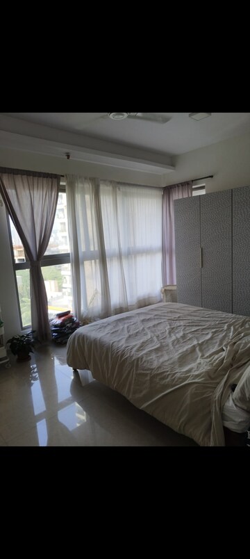 Bedroom in 2.5 BHK Apartment at Anmol Fortune, Goregaon East – for Rent