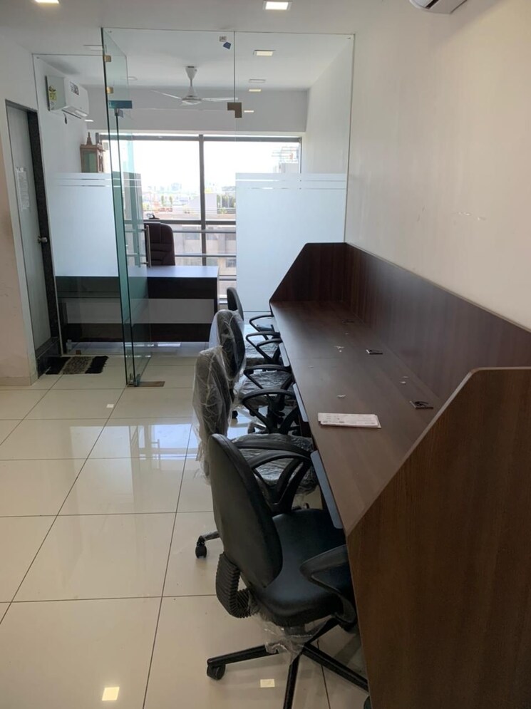 Team Area, science city Commercial Office Space 680 Sq.Ft. In Science City Ahmedabad 8623497