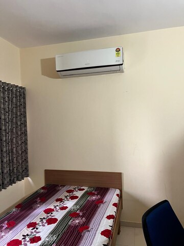 Bedroom in 3 BHK Apartment at Vishwanath Ishaan 2, Satellite – for Rent