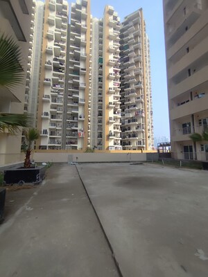 Parking in 2.5 BHK Apartment at Elegant Splendour, Tech Zone 4 Greater Noida – for Sale
