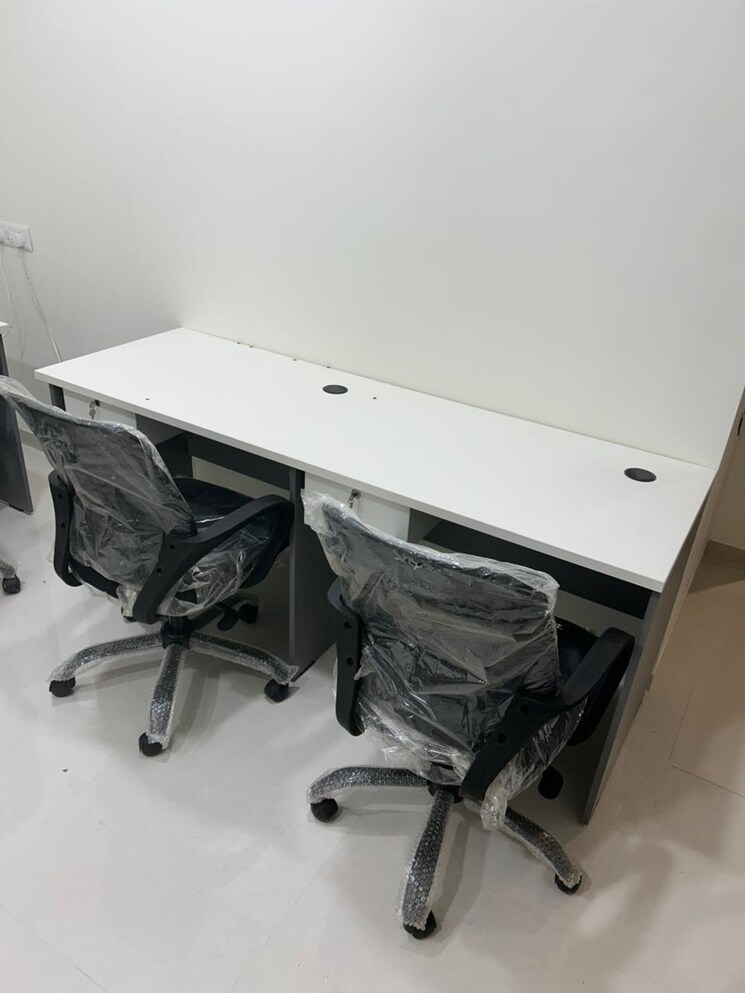 Team Area, ambli road Commercial Office Space 550 Sq.Ft. In Ambli Road Ahmedabad 8623597