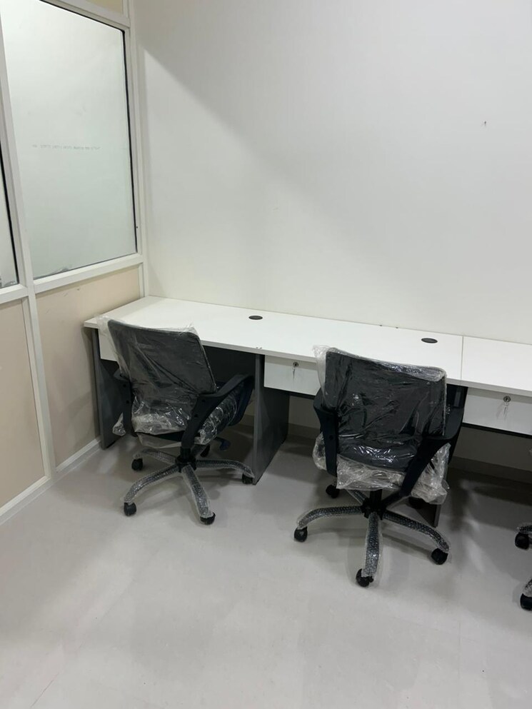 Team Area, ambli road Commercial Office Space 550 Sq.Ft. In Ambli Road Ahmedabad 8623597