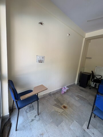 Room in  Shop at Shalimar Apartments Shalimar Garden, Shalimar Garden – for Rent
