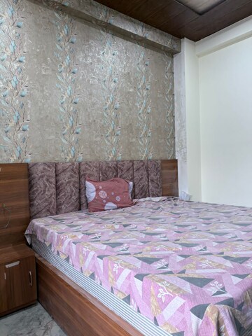 Bedroom in 3 BHK Apartment at Sigma Iv Greater Noida – for Rent