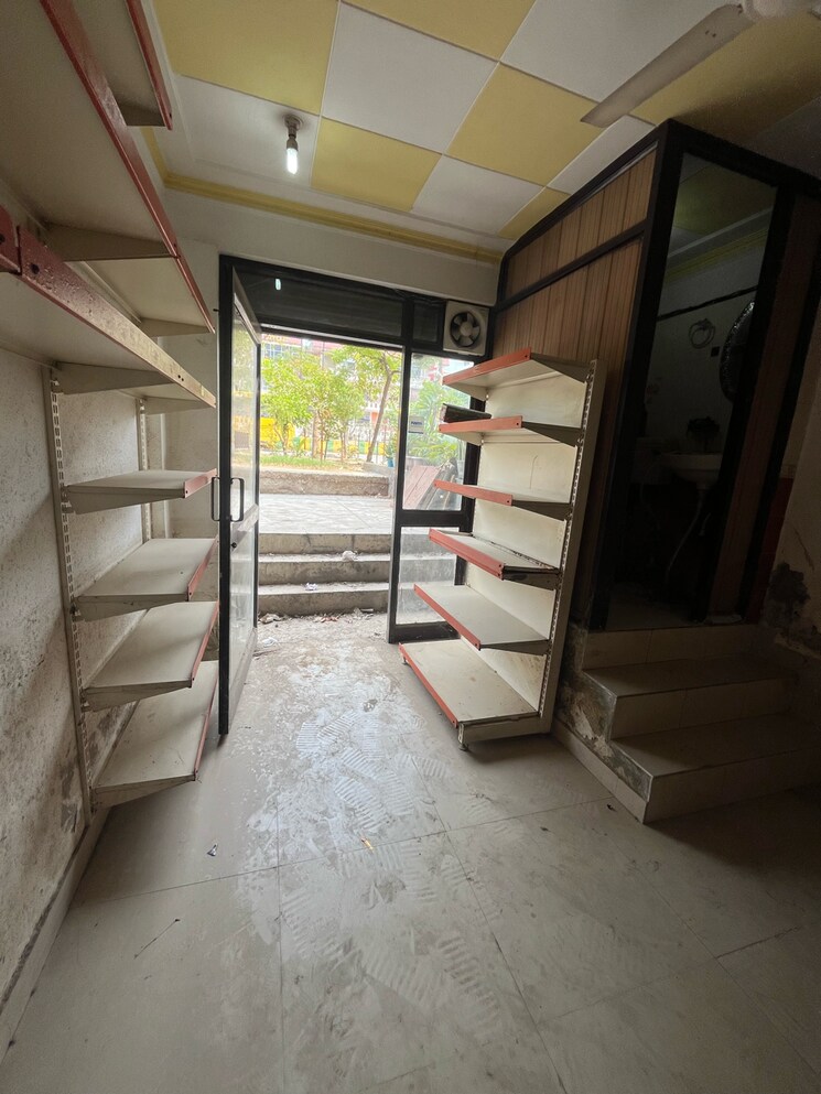  Parking, shalimar-apartments-shalimar-garden Commercial Shop 360 Sq.Ft. In Shalimar Garden Ghaziabad 8623658