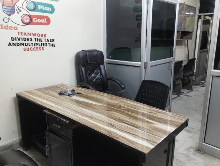 Floor Plan, netaji subhash place Commercial Office Space 301 Sq.Ft. In Netaji Subhash Place Delhi 8623659