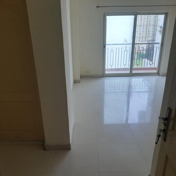 Room in 3 BHK Apartment at Maxblis White House, Sector 75 – for Rent