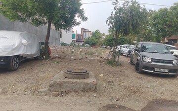 Plot For Sale in Sector 10