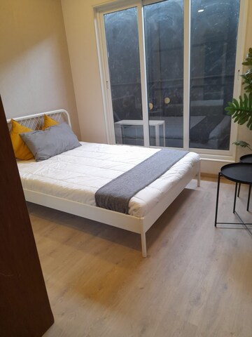 Bedroom in 2 BHK Apartment at Raunak Centrum, Sion – for Sale