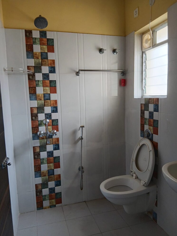 Bathroom, purbalok 2 Bedroom 850 Sq.Ft. Apartment In Purbalok Kolkata 8623713