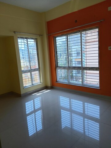 Room in 2 BHK Apartment at Purbalok – for Rent