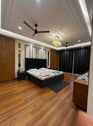 Bedroom in 3 BHK Apartment at M3M Heights, Sector 65 – for Rent