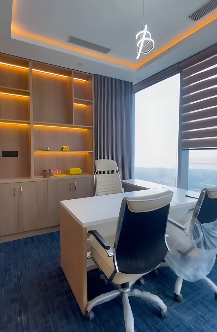 Team Area, wave-one Commercial Office Space 500 Sq.Ft. In Sector 18 Noida 8623778